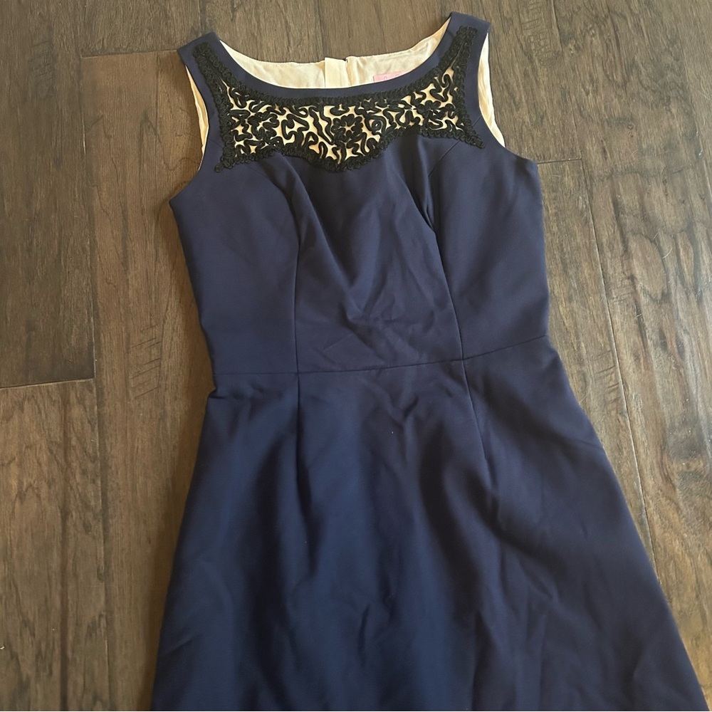Lilly Pulitzer Navy Embroidered Dress Size 0 Classic Resort Chic - Picture 2 of 12